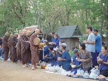 พท+สมณะบิณฑ์ที่งานชุมนุม (89).JPG