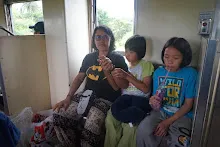 680703 เด็กสมุนพระรามนั่งรถไฟไปปฐมอโศก ร่วมงาน ๙๐ ปี ลุงจำลอง 159.jpeg