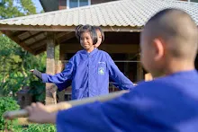 680103 สมุนพระรามดูแลสวนเช้า เย็น เปียหม่องเริ่มทำน้ำตก 85.jpg