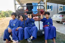 671221 เช้าสมุนพระรามดูแลสวน และขนหินทำน้ำตก บ่ายเล่นเกมกับครูโหน่ง 185.jpg