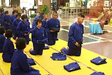 680519 พิธีรับชุดนักเรียนสัมมาสิกขาราชธานีอโศก ม.1 ม.4  100.JPG