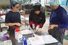 680716 ภาพทำขนมปัง ฐานงานแม่สะอาด Mothers Vegan Bakery 94.JPG