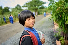 671228 สมุนพระรามเข้าค่าย เรียนการปรับปรุงพันธุ์พุทธรักษา เล่นเกมกินวิบาก พาทัวร์รถราง 32.jpg