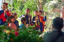 671230 สมุนพระรามแสดงร้องเพลง พิธีเปิดงานเพื่อฟ้าดิน 58.jpg