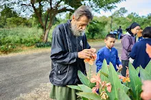 671228 สมุนพระรามเข้าค่าย เรียนการปรับปรุงพันธุ์พุทธรักษา เล่นเกมกินวิบาก พาทัวร์รถราง 20.jpg