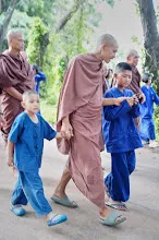680606 สมุนพระรามร่วมเดินตามรอยโพธิสัตว์ งานอโศกรำลึก 104.jpeg