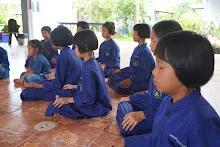 680527 ป.ต้น-อนุบาล เคารพธงชาติ ป.ปลาย กิจกรรม ถาคเช้า ก่อนไปกินข้าวศาลาฯ 153.jpeg