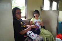 680703 เด็กสมุนพระรามนั่งรถไฟไปปฐมอโศก ร่วมงาน ๙๐ ปี ลุงจำลอง 79.jpeg