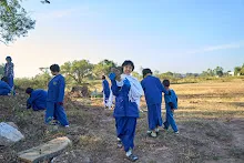 671221 เช้าสมุนพระรามดูแลสวน และขนหินทำน้ำตก บ่ายเล่นเกมกับครูโหน่ง 85.jpg