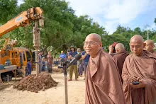 671025 พิธีตอกเสาเข็มแรก สถูปบูชาพ่อครู32.jpg