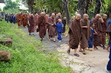 680606 สมุนพระรามร่วมเดินตามรอยโพธิสัตว์ งานอโศกรำลึก 56.jpeg