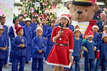 671225 สมุนพระรามร้องเพลงที่ห้างสุนีย์ ในวันคริสมาสต์ 75.jpg