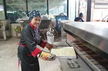 680716 ภาพทำขนมปัง ฐานงานแม่สะอาด Mothers Vegan Bakery 84.JPG