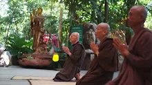 สื่อธรรมะพ่อครู ตอน การระลึกชาติที่ถูกพุทธ.mp4