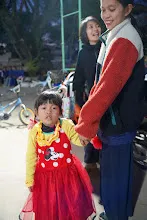 680111 การแสดงภาคค่ำในวันเด็กแห่งชาติ ราชธานีอโศก 5.jpg