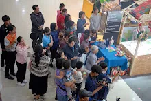 671225 สมุนพระรามร้องเพลงที่ห้างสุนีย์ ในวันคริสมาสต์ 84.jpg