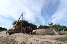 671025 พิธีตอกเสาเข็มแรก สถูปบูชาพ่อครู88.JPG