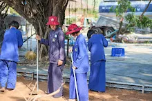 670128 นร.สสธ.ทุกชั้นปี ร่วมกันเทปูนลานสู่สูญ รอบ 2 55.jpeg