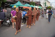 680629 สมุนพระราม ฝึกพาณิชย์บุญนิยม ขายสินค้า อุทยานบุญนิยม 4-2568 39.jpeg