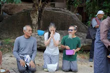 671017 ตักบาตรเทโว วันออกพรรษา บ้านราช43.jpg