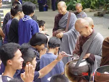 พท+สมณะบิณฑ์ที่งานชุมนุม (84).JPG
