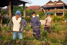 680120 สสธ.ม.4 ชาวชุมชน ถางหญ้า ทำแปลงสวนทำกิน 27.jpg