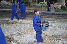 680602 สมุนพระราม และ สสธ.ขนทรายและปรับพื้นที่หน้าเฮือนศูนย์สูญ 15.JPG