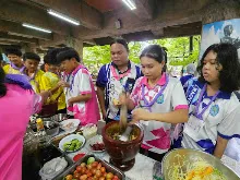 680529 อบรมนักเรียน รร.ขวาวใหญ่วิทยา เรียนรู้การทำอาหารมังสวิรัติ เมนูส้มตำ 13.jpeg