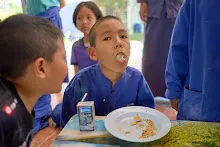 671228 สมุนพระรามเข้าค่าย เรียนการปรับปรุงพันธุ์พุทธรักษา เล่นเกมกินวิบาก พาทัวร์รถราง 161.jpg