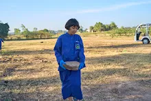 671221 เช้าสมุนพระรามดูแลสวน และขนหินทำน้ำตก บ่ายเล่นเกมกับครูโหน่ง 102.jpg