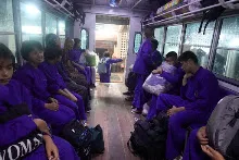 690225 สสธ ม1 เดินทางรถไฟไปปฐมอโศก 2.JPG