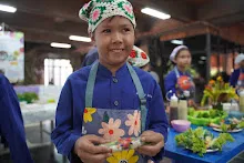 680529 สมุนพระราม สาธิตทำสลัดโรล งานอบรม นร.ขวาวใหญ่วิทยา สุรินทร์ 15.jpeg