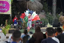 680111 การแสดงภาคค่ำในวันเด็กแห่งชาติ ราชธานีอโศก 55.jpg