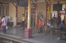 680708 เด็กสมุนพระรามกลับจากปฐมอโศก งาน ๙๐ ปี ลุงจำลอง 168.jpeg