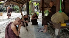 ภาพส.แสนดิน ทำหน้าที่ปัจฉาพ่อครู 3.jpg