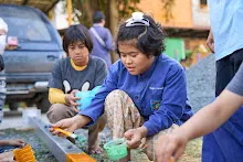 680117 สมุนพระรามปรับปรุงสวน ทาสีเสาป้ายสวนครอบครัวน่ารัก 81.jpg