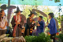 671230 สมุนพระรามแสดงร้องเพลง พิธีเปิดงานเพื่อฟ้าดิน คนมาดูงาน ทำ5ส ทำสวนบ่าย 292.jpg