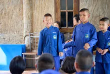 671214 สมุนพระราม เล่นเกมเดินโชว์ ขนหินทำน้ำตก 54.jpg