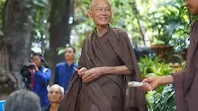 สื่อธรรมะพ่อครู(ความเสื่อมชาวพุทธ) ตอน วิชชาจรณะ จะไม่อ้างชาติหรือโคตร.mp4