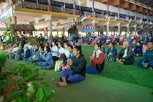 671230 สมุนพระรามแสดงร้องเพลง พิธีเปิดงานเพื่อฟ้าดิน คนมาดูงาน ทำ5ส ทำสวนบ่าย 164.jpg