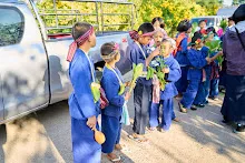 671230 สมุนพระรามแสดงร้องเพลง พิธีเปิดงานเพื่อฟ้าดิน คนมาดูงาน ทำ5ส ทำสวนบ่าย 98.jpg