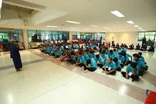 680528 อบรมนักเรียน รร.ขวาวใหญ่วิทยา ชมคลิปชีวิตร่ำให้ คลิปแนะนำชุมชน 8.JPG