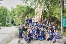 680703 เด็กสมุนพระรามนั่งรถไฟไปปฐมอโศก ร่วมงาน ๙๐ ปี ลุงจำลอง 134.jpeg