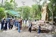 680703 เด็กสมุนพระรามนั่งรถไฟไปปฐมอโศก ร่วมงาน ๙๐ ปี ลุงจำลอง 127.jpeg
