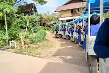 671228 สมุนพระรามเข้าค่าย เรียนการปรับปรุงพันธุ์พุทธรักษา เล่นเกมกินวิบาก พาทัวร์รถราง 346.jpg