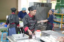 680716 ภาพทำขนมปัง ฐานงานแม่สะอาด Mothers Vegan Bakery 36.JPG