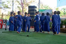 671230 สมุนพระรามแสดงร้องเพลง พิธีเปิดงานเพื่อฟ้าดิน คนมาดูงาน ทำ5ส ทำสวนบ่าย 293.jpg