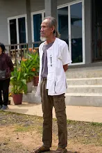680401 อ.ดร.อานนท์ เอื้อตระกูลและคณะ เยี่ยมสวนครอบครัวน่ารัก  9.jpg