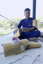 680108 สสธ.ม.ปลายช่วยกันทำชุดรีไซเคิลงานวันเด็ก กล้องเด็กถ่ายเอง 252.jpg