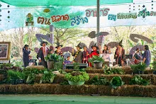 671230 สมุนพระรามแสดงร้องเพลง พิธีเปิดงานเพื่อฟ้าดิน คนมาดูงาน ทำ5ส ทำสวนบ่าย 288.jpg